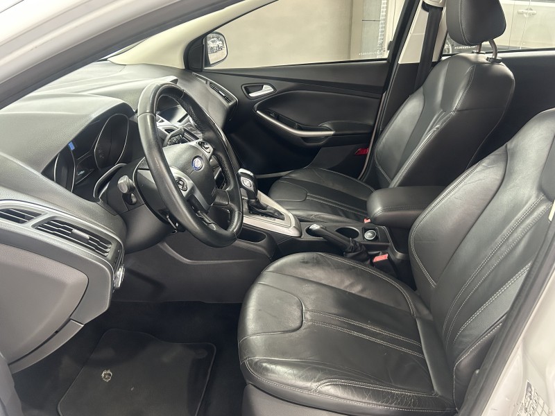 FOCUS 2.0 SE HATCH 16V FLEX 4P AUTO - 2015 - CAXIAS DO SUL