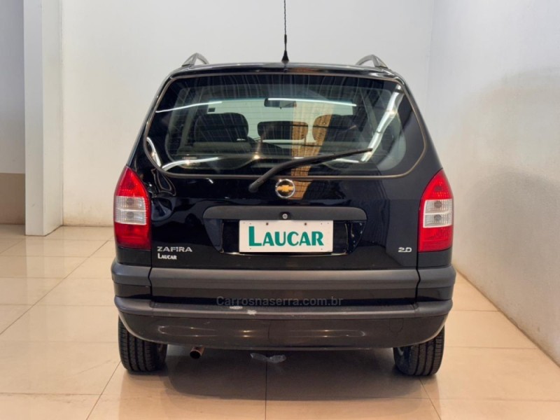 ZAFIRA 2.0 MPFI EXPRESSION 8V FLEX 4P AUTOMÁTICO - 2012 - CASCA