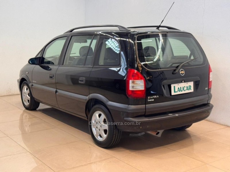 ZAFIRA 2.0 MPFI EXPRESSION 8V FLEX 4P AUTOMÁTICO - 2012 - CASCA