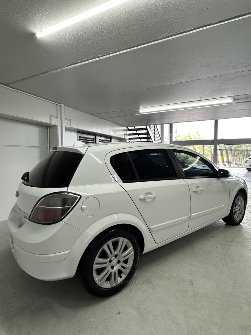 VECTRA 2.0 MPFI GT HATCH 8V FLEX 4P MANUAL - 2010 - SãO MARCOS