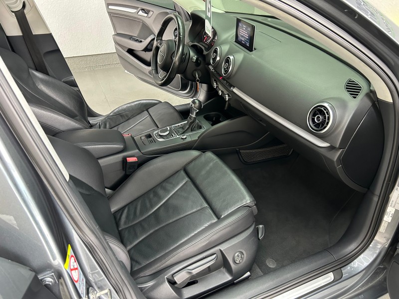 A3 1.8 TFSI SEDAN AMBITION 16V 180CV GASOLINA 4P S TRONIC - 2015 - CAXIAS DO SUL