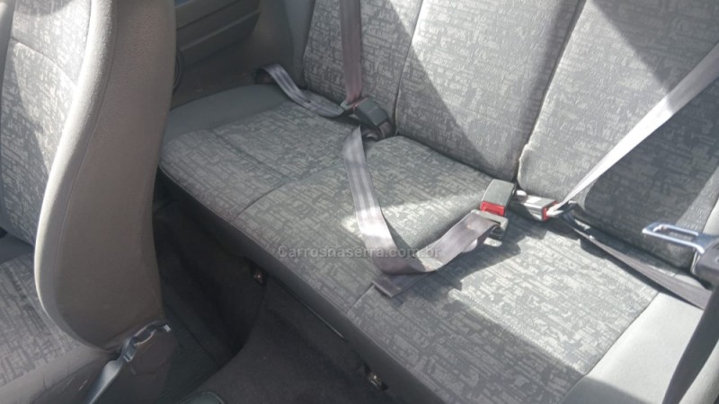 FOX 1.6 MI PLUS 8V GASOLINA 2P MANUAL - 2004 - BENTO GONçALVES