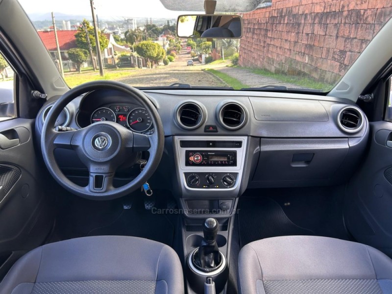 VOYAGE 1.0 MI CITY 8V FLEX 4P MANUAL - 2015 - VENâNCIO AIRES