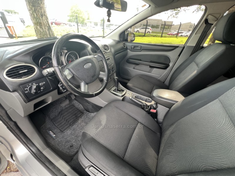 FOCUS 2.0 GHIA SEDAN 16V FLEX 4P MANUAL - 2012 - DOIS IRMãOS