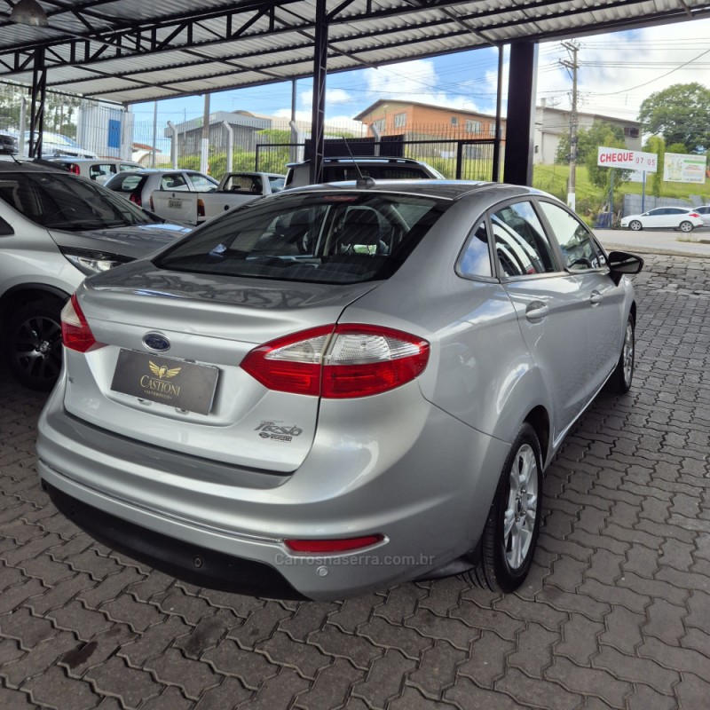 FIESTA 1.6 SEL SEDAN 16V FLEX 4P MANUAL  - 2016 - CAXIAS DO SUL