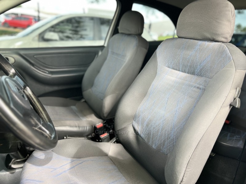 CELTA 1.0 MPFI SPIRIT 8V FLEX 2P MANUAL - 2005 - DOIS IRMãOS