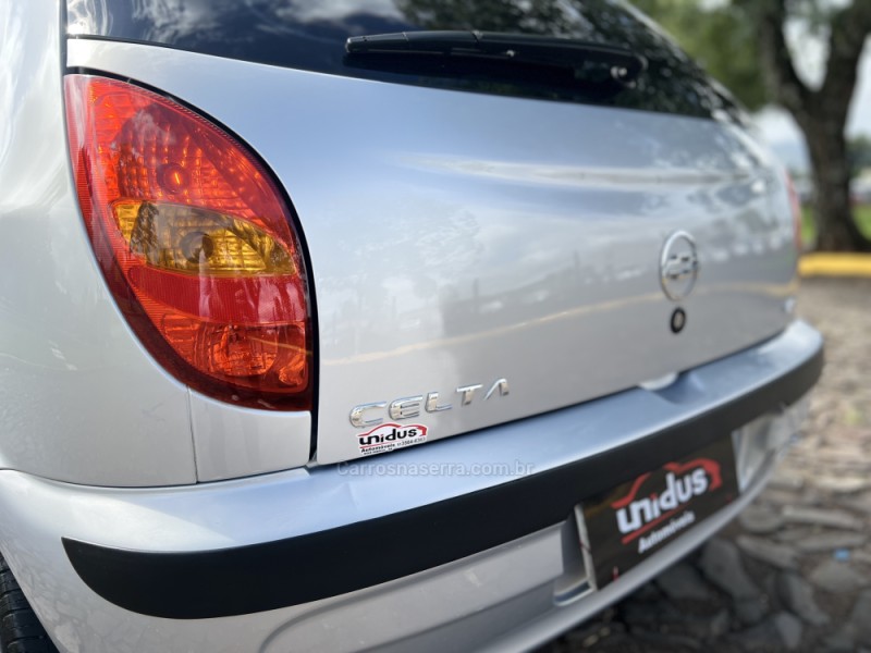 CELTA 1.0 MPFI SPIRIT 8V FLEX 2P MANUAL - 2005 - DOIS IRMãOS