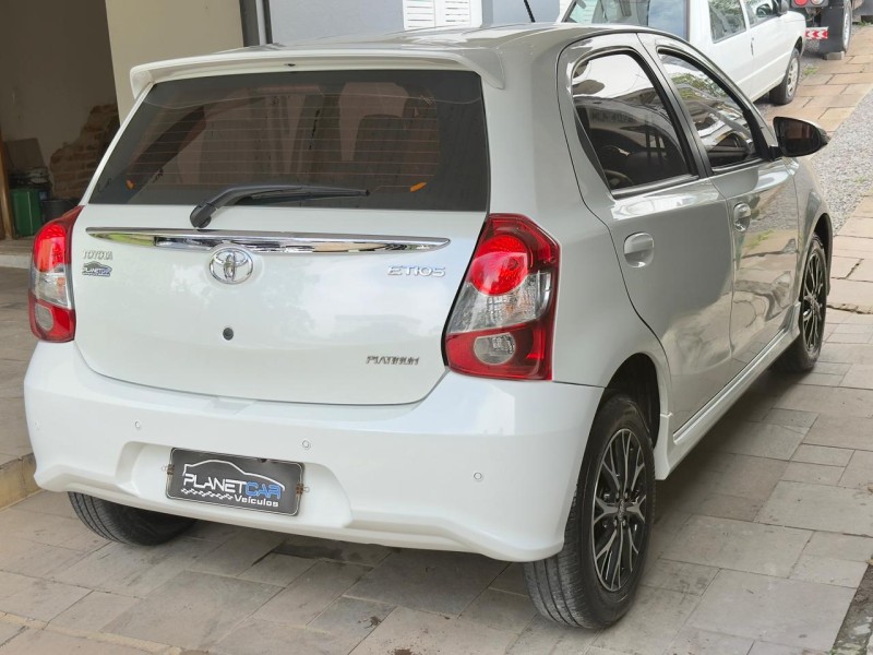 ETIOS 1.5 PLATINUM 16V FLEX 4P AUTOMÁTICO - 2019 - FARROUPILHA