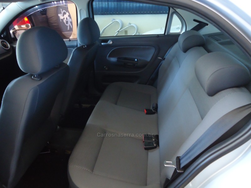 VOYAGE 1.0 MI TRENDLINE 8V FLEX 4P MANUAL - 2012 - SANTA CLARA DO SUL