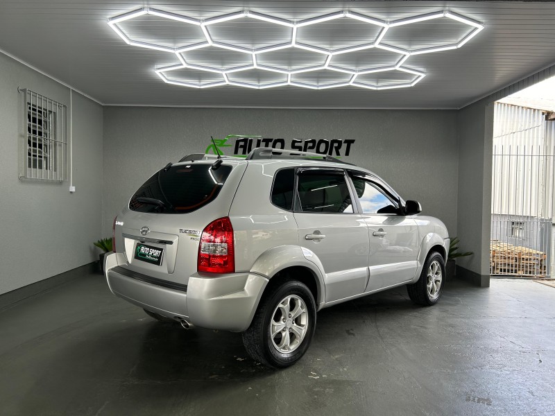 TUCSON 2.0 MPFI GLS 16V 143CV 2WD FLEX 4P AUTOMÁTICO - 2016 - CAXIAS DO SUL