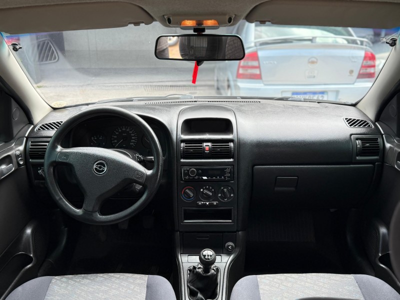 ASTRA 1.8 MPFI GL 8V GASOLINA 4P MANUAL - 2000 - CAXIAS DO SUL
