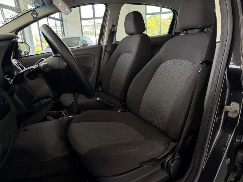 PUNTO 1.6 ESSENCE 16V FLEX 4P MANUAL - 2011 - FELIZ