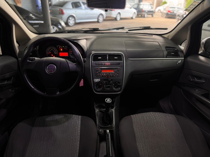 PUNTO 1.6 ESSENCE 16V FLEX 4P MANUAL - 2011 - FELIZ