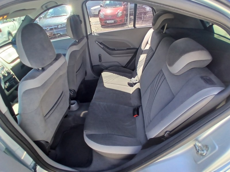 AGILE 1.4 MPFI LTZ 8V FLEX 4P MANUAL - 2011 - FARROUPILHA