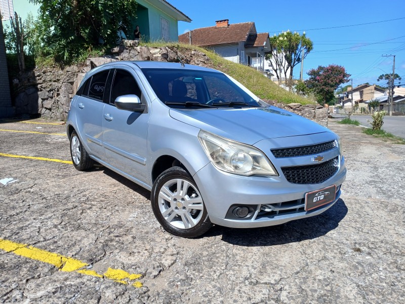 AGILE 1.4 MPFI LTZ 8V FLEX 4P MANUAL - 2011 - FARROUPILHA