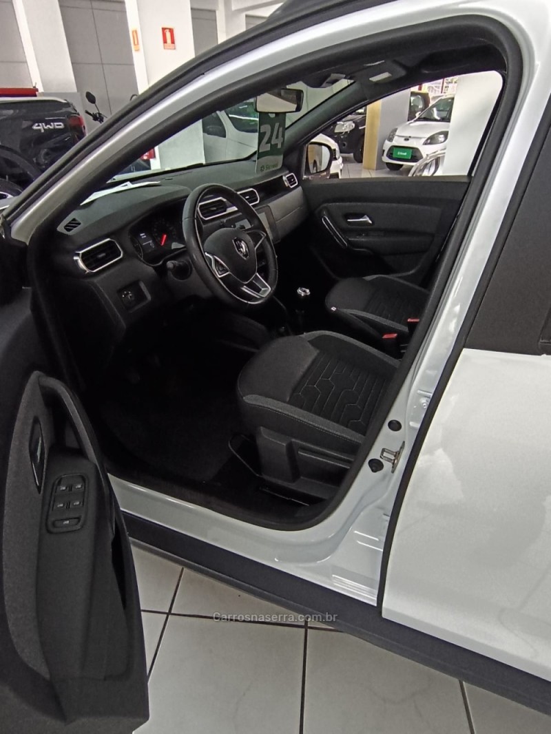 DUSTER 1.6 4X2 16V FLEX 4P MANUAL - 2024 - NOVA PETRóPOLIS
