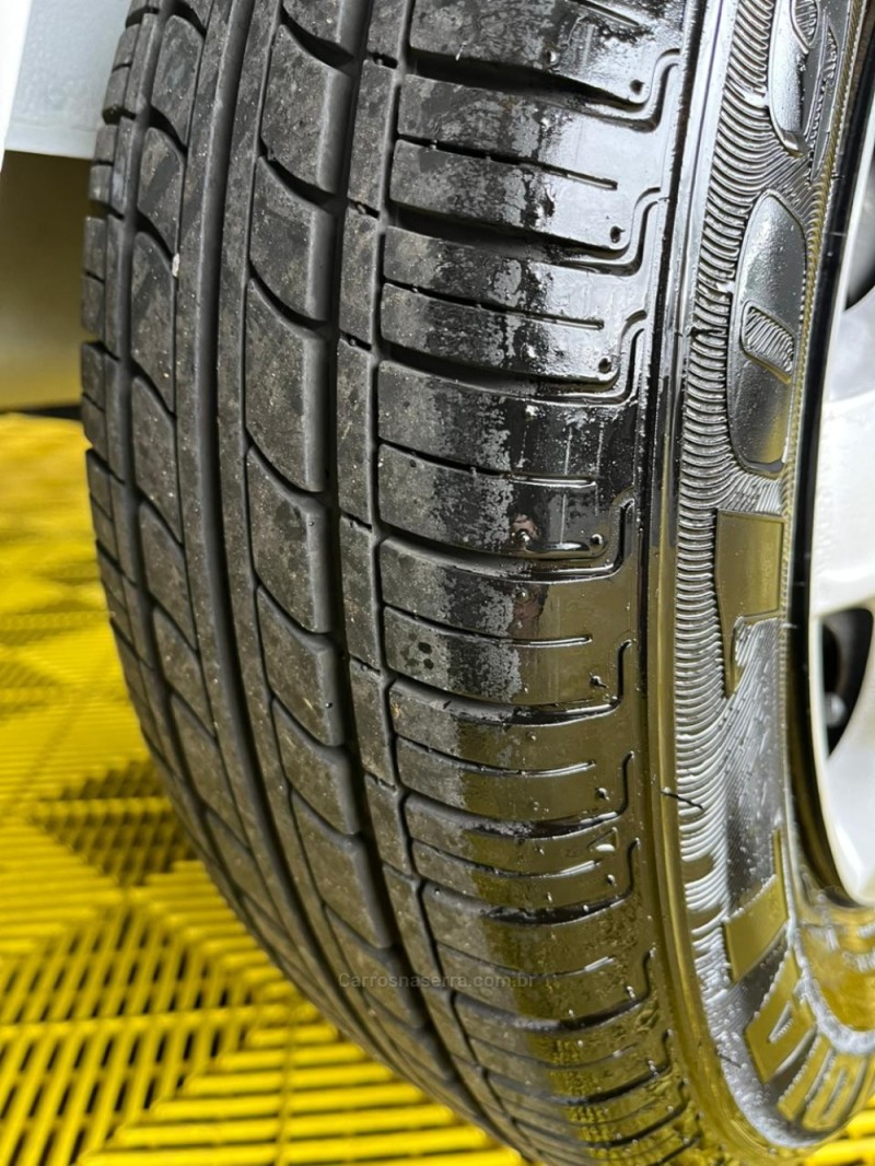 CELTA 1.0 MPFI SPIRIT 8V FLEX 2P MANUAL - 2006 - CAXIAS DO SUL