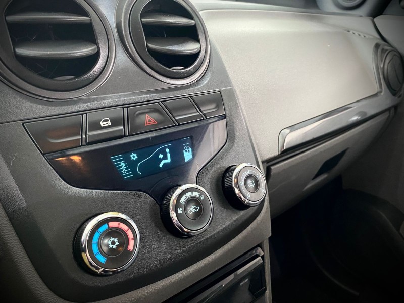 AGILE 1.4 MPFI LT 8V FLEX 4P MANUAL - 2013 - LAJEADO