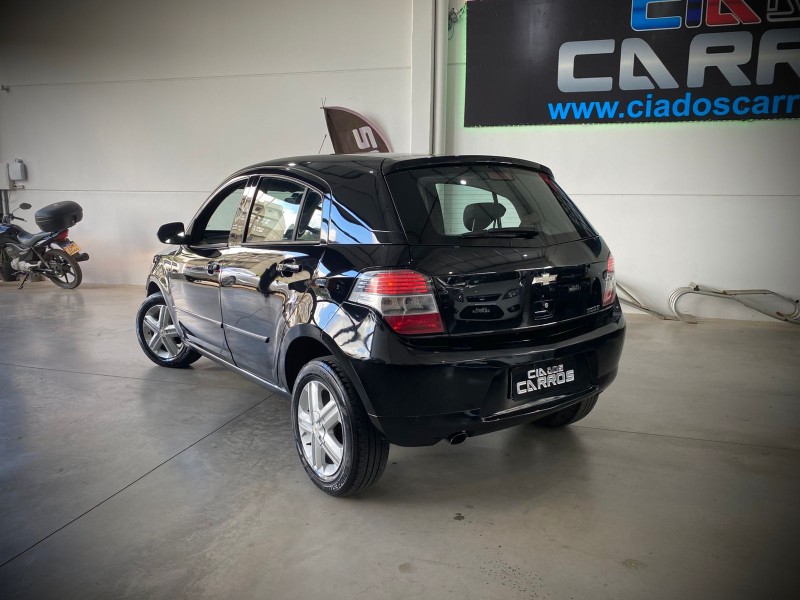 AGILE 1.4 MPFI LT 8V FLEX 4P MANUAL - 2013 - LAJEADO