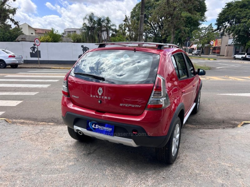 SANDERO 1.6 STEPWAY 16V FLEX 4P MANUAL - 2014 - VENâNCIO AIRES