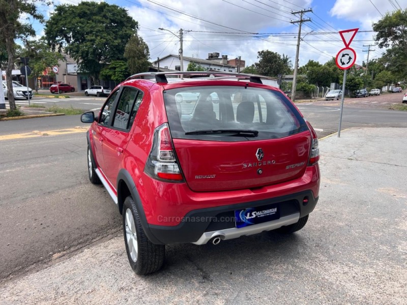 SANDERO 1.6 STEPWAY 16V FLEX 4P MANUAL - 2014 - VENâNCIO AIRES