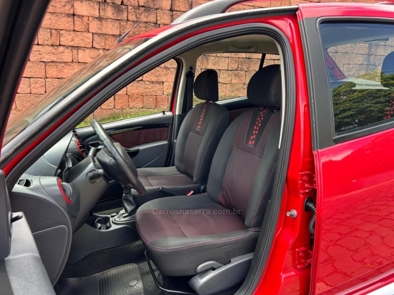 SANDERO 1.6 STEPWAY 16V FLEX 4P MANUAL - 2014 - VENâNCIO AIRES