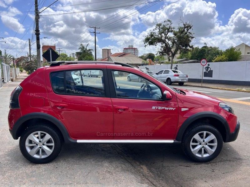 SANDERO 1.6 STEPWAY 16V FLEX 4P MANUAL - 2014 - VENâNCIO AIRES