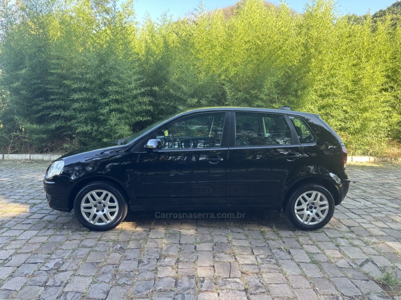 POLO 1.6 MI 8V FLEX 4P MANUAL - 2007 - NOVA PRATA