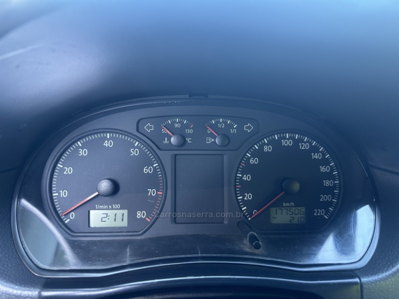 POLO 1.6 MI 8V FLEX 4P MANUAL - 2007 - NOVA PRATA