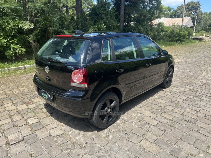 POLO 1.6 MI 8V FLEX 4P MANUAL - 2007 - NOVA PRATA