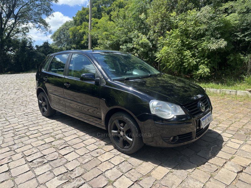 POLO 1.6 MI 8V FLEX 4P MANUAL - 2007 - NOVA PRATA