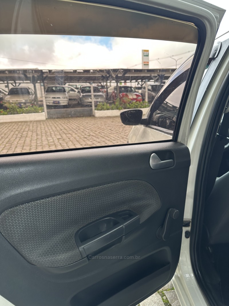 GOL 1.0 MI 16V GASOLINA 4P MANUAL - 2011 - CAXIAS DO SUL