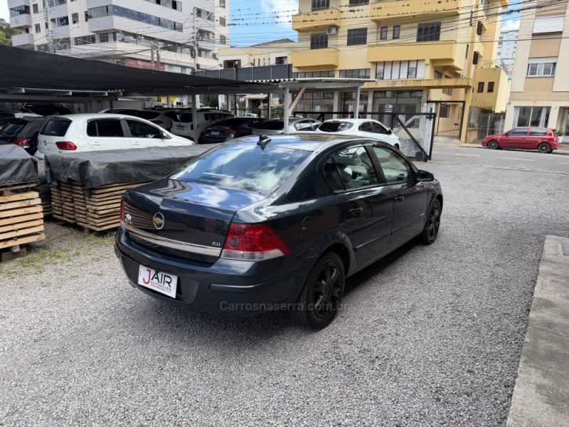 VECTRA 2.0 MPFI ELEGANCE 8V FLEX 4P MANUAL - 2008 - GARIBALDI