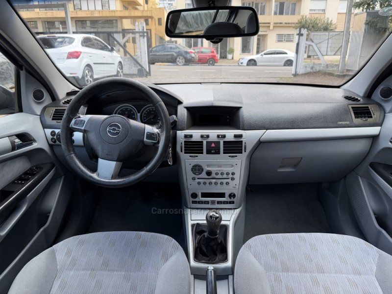 VECTRA 2.0 MPFI ELEGANCE 8V FLEX 4P MANUAL - 2008 - GARIBALDI