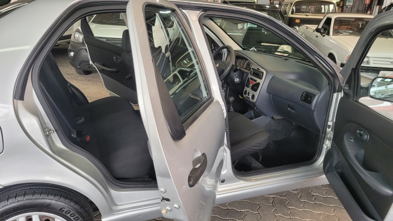 SIENA 1.0 MPI FIRE 8V FLEX 4P MANUAL - 2012 - GARIBALDI