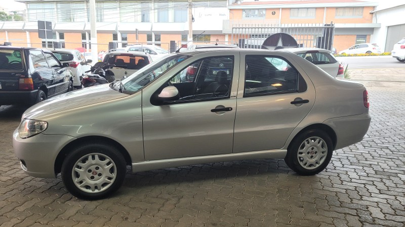 SIENA 1.0 MPI FIRE 8V FLEX 4P MANUAL - 2012 - GARIBALDI