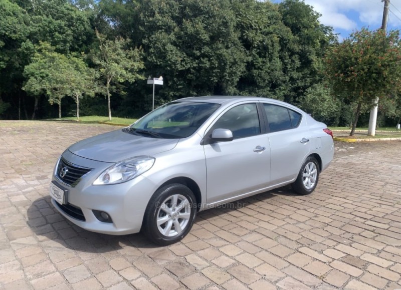 VERSA 1.6 16V FLEX SL 4P MANUAL - 2013 - GUAPORé