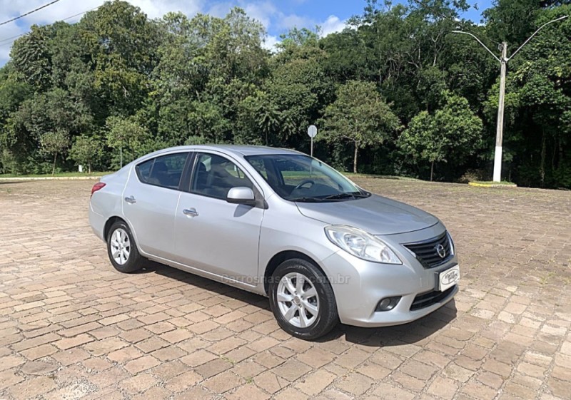 VERSA 1.6 16V FLEX SL 4P MANUAL