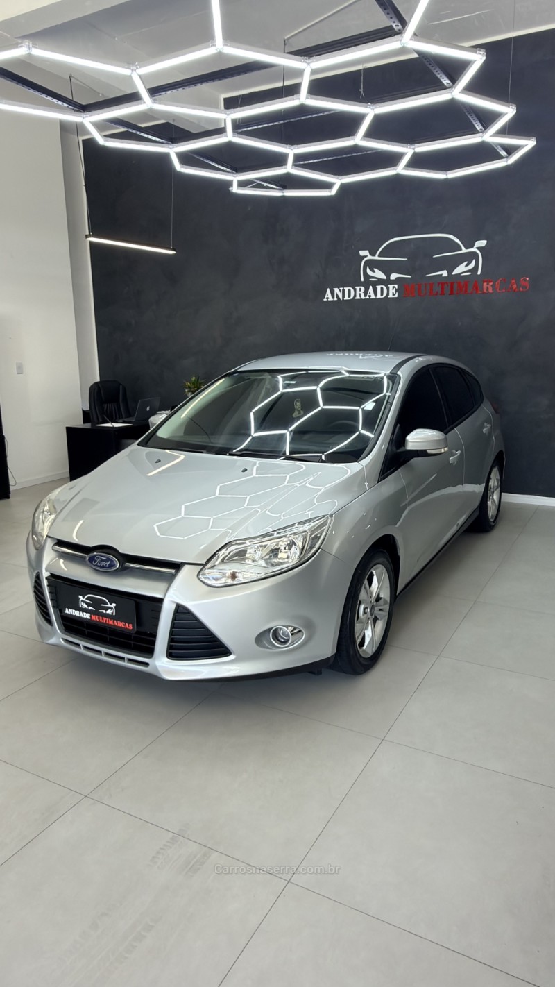 FOCUS 1.6 SE 16V FLEX 4P AUTOMÁTICO - 2015 - CAXIAS DO SUL