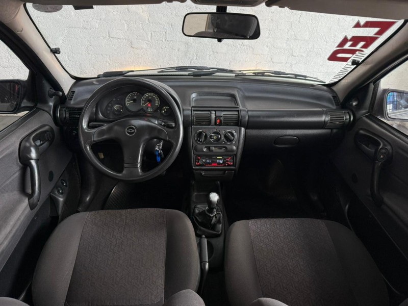 CORSA 1.0 MPFI CLASSIC SEDAN LIFE 8V FLEX 4P MANUAL - 2005 - CAXIAS DO SUL