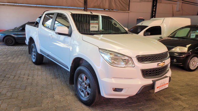 S10 2.4 ADVANTAGE 4X2 CD 8V FLEX 4P MANUAL - 2016 - GARIBALDI