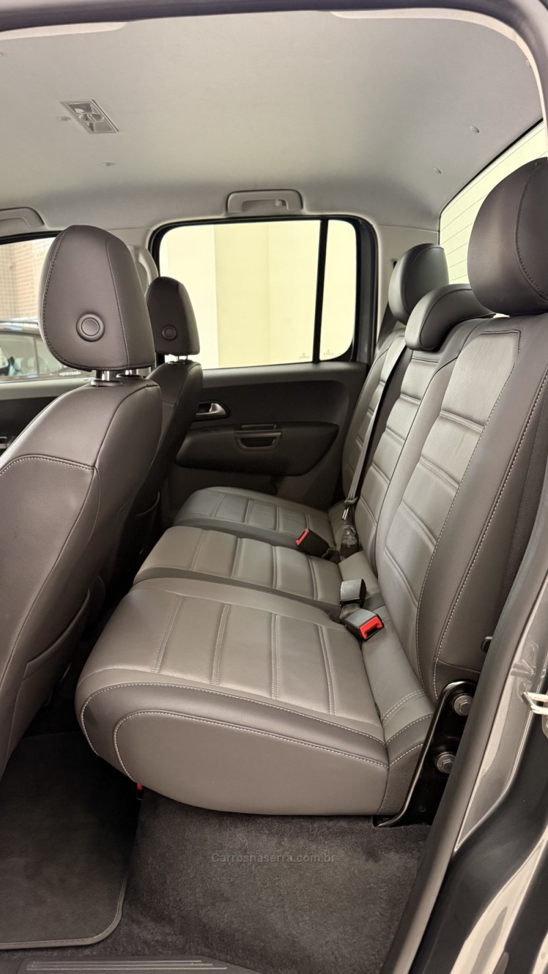 AMAROK 3.0 V6 TDI HIGHLINE CD DIESEL 4MOTION AUTOMÁTICO - 2024 - BENTO GONçALVES