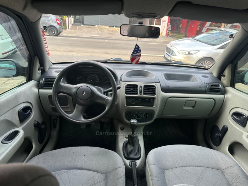 CLIO 1.0 AUTHENTIQUE 8V GASOLINA 4P MANUAL - 2003 - CAXIAS DO SUL