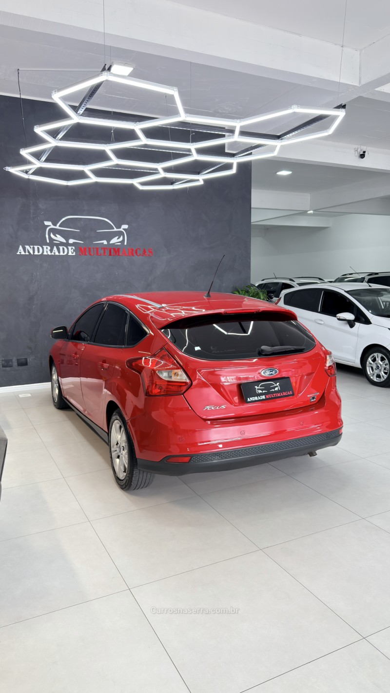 FOCUS 1.6 SE 16V FLEX 4P AUTOMÁTICO - 2015 - CAXIAS DO SUL