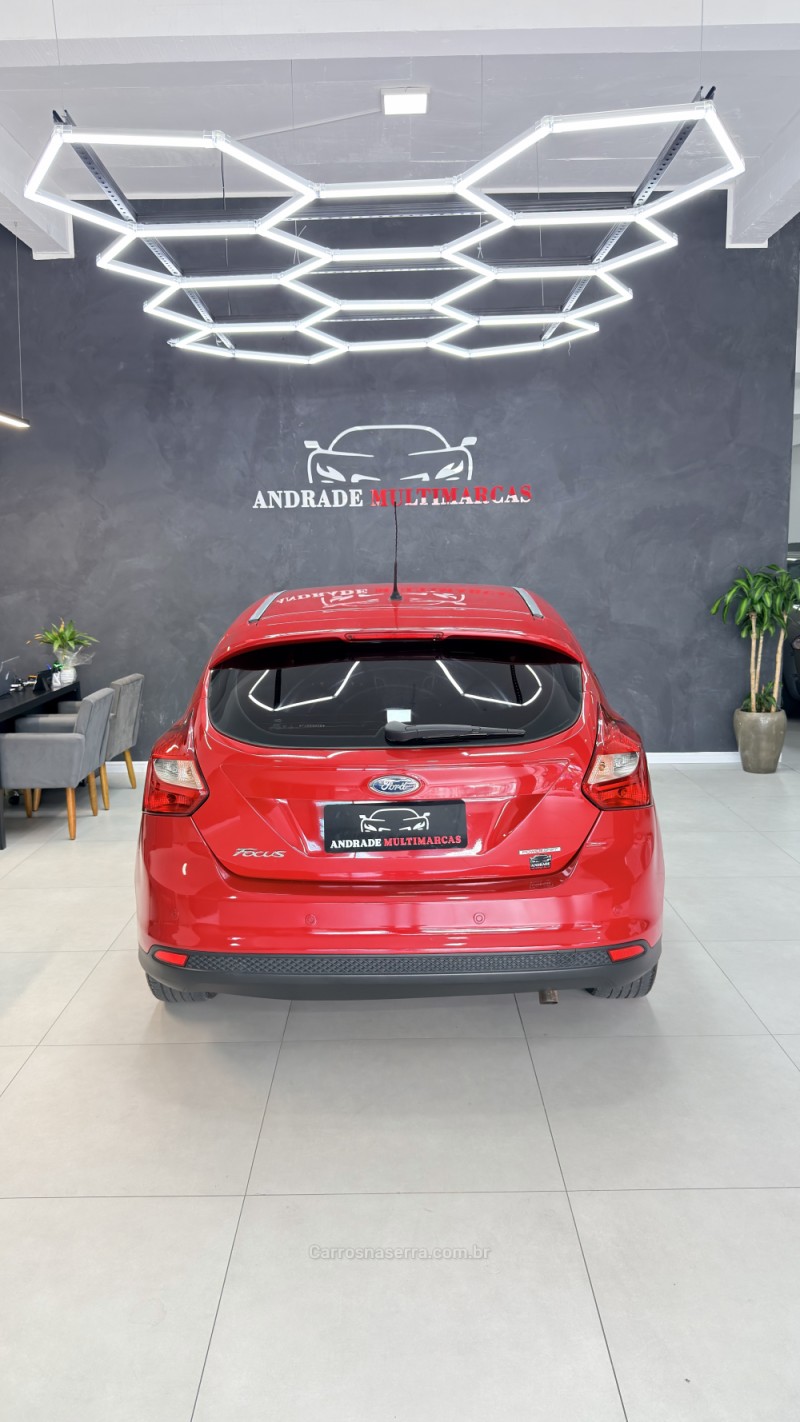 FOCUS 1.6 SE 16V FLEX 4P AUTOMÁTICO - 2015 - CAXIAS DO SUL