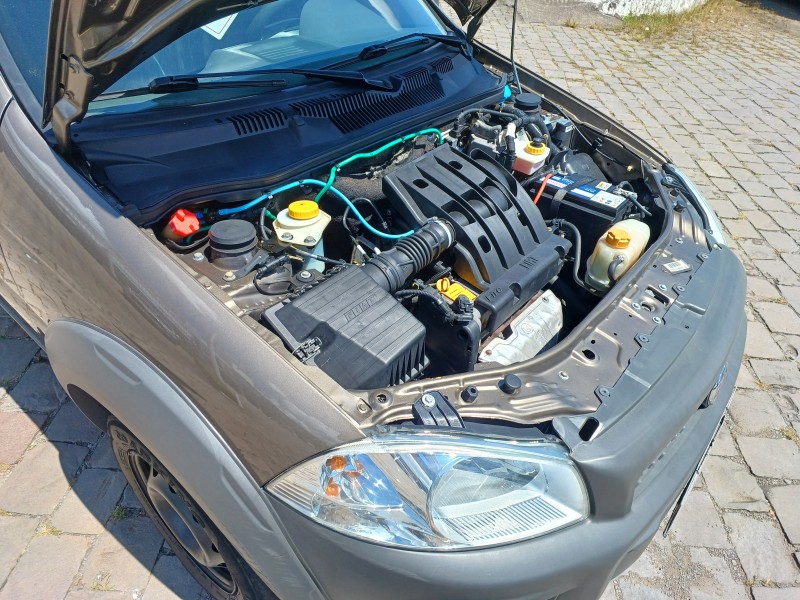 STRADA 1.4 MPI HARD WORKING CS 8V FLEX 2P MANUAL - 2015 - FLORES DA CUNHA