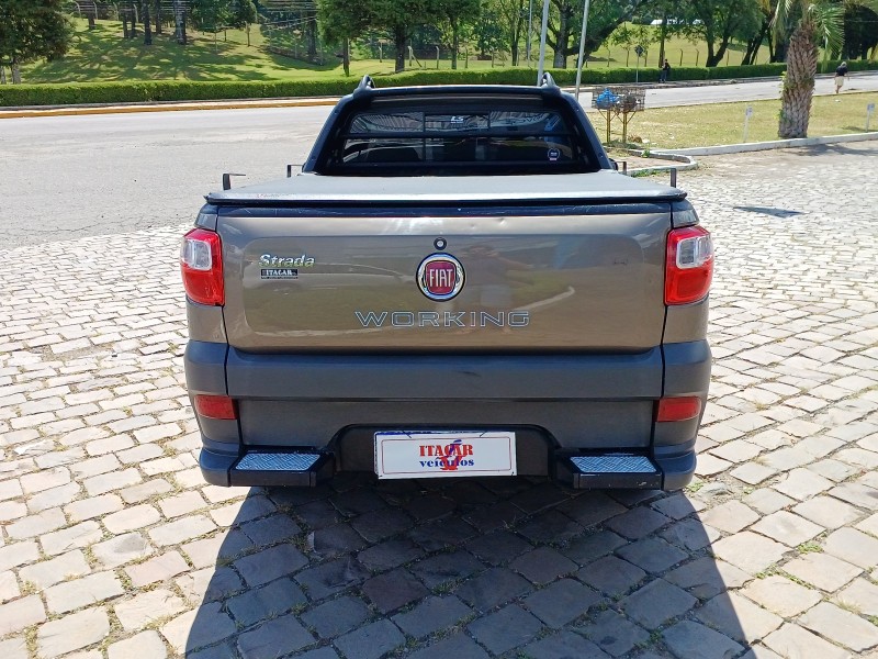 STRADA 1.4 MPI HARD WORKING CS 8V FLEX 2P MANUAL - 2015 - FLORES DA CUNHA