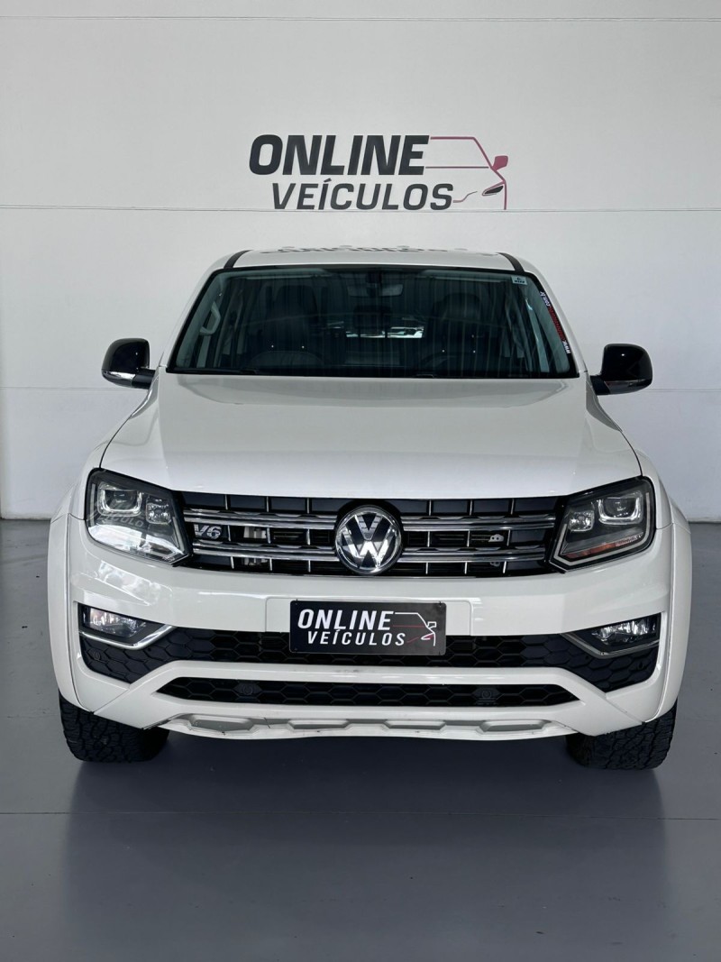 AMAROK 3.0 V6 TDI HIGHLINE CD DIESEL 4MOTION AUTOMÁTICO - 2019 - FARROUPILHA