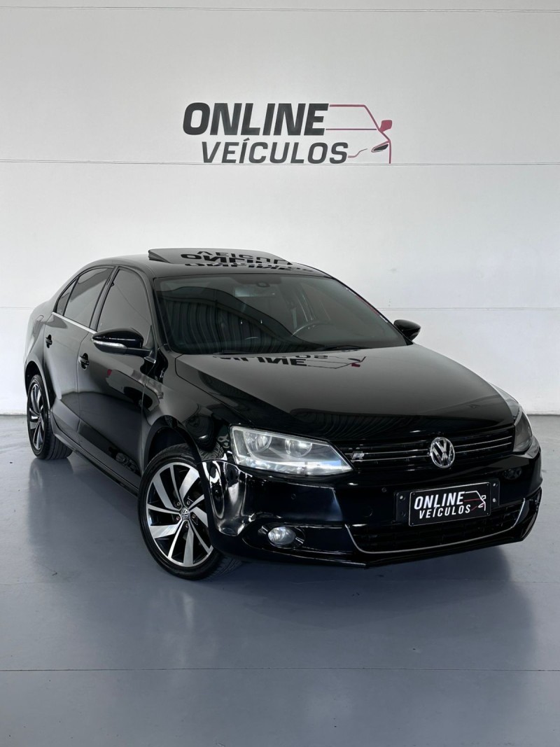 JETTA 2.0 TSI HIGHLINE 200CV GASOLINA 4P TIPTRONIC - 2012 - FARROUPILHA
