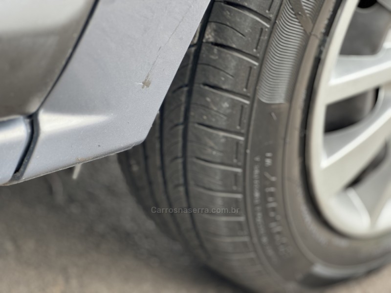 SANDERO 1.6 EXPRESSION 8V FLEX 4P MANUAL - 2010 - GRAMADO